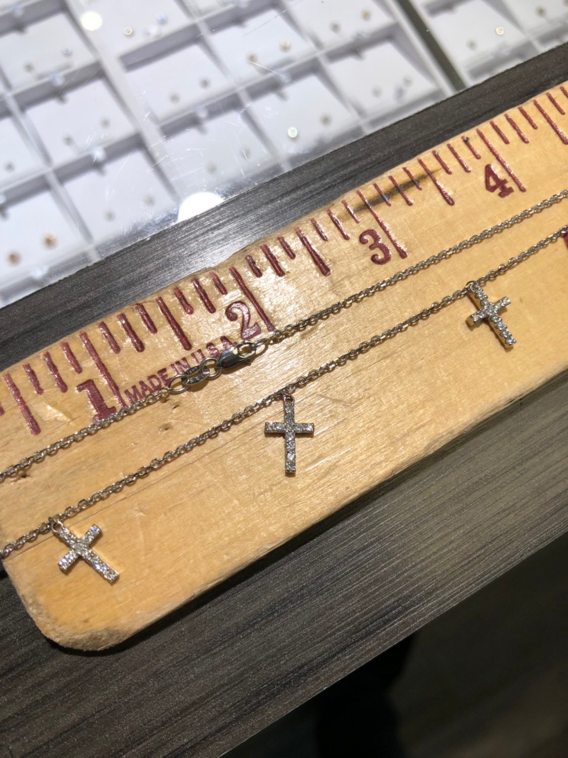 Triple Cross Choker