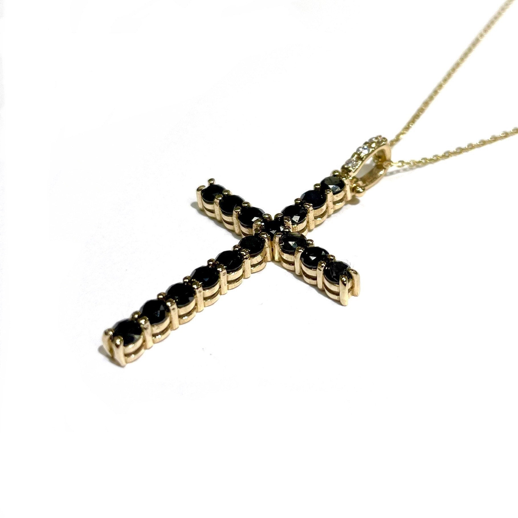 Perry De La Rosa 18kt White Gold Black Diamond Alicia Cross Necklace –  Lindy's